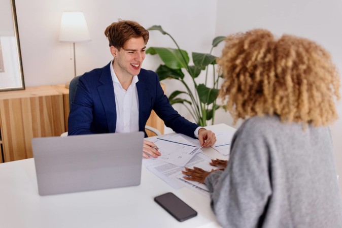 employers should share pay ranges with employees