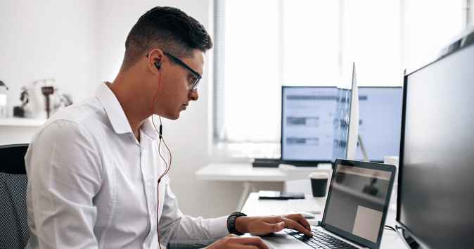 human resource leader assesses culture regularly with pulse surveys