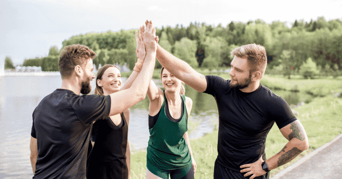 an employee running within the team